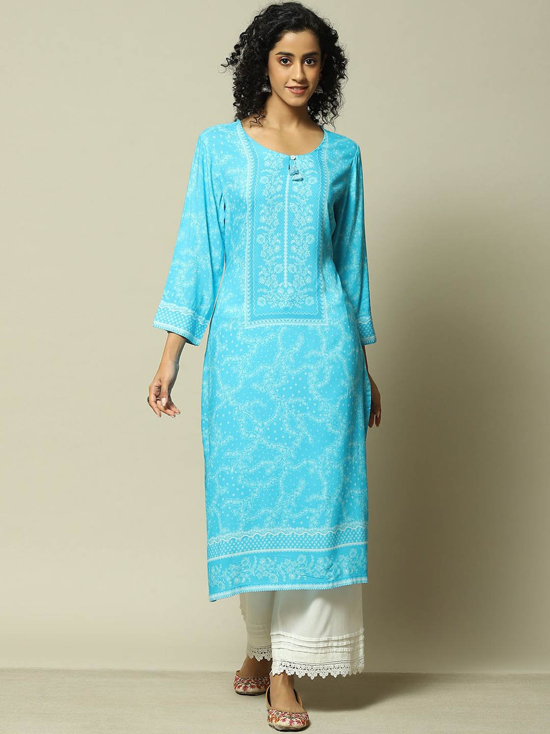 

Rangriti Floral Printed Tie-Up Neck Strigth Kurta, Blue