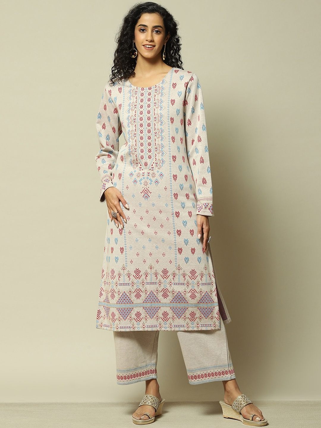 

Rangriti Geometric Printed Round Neck Straight Kurta with Palazzos, Beige