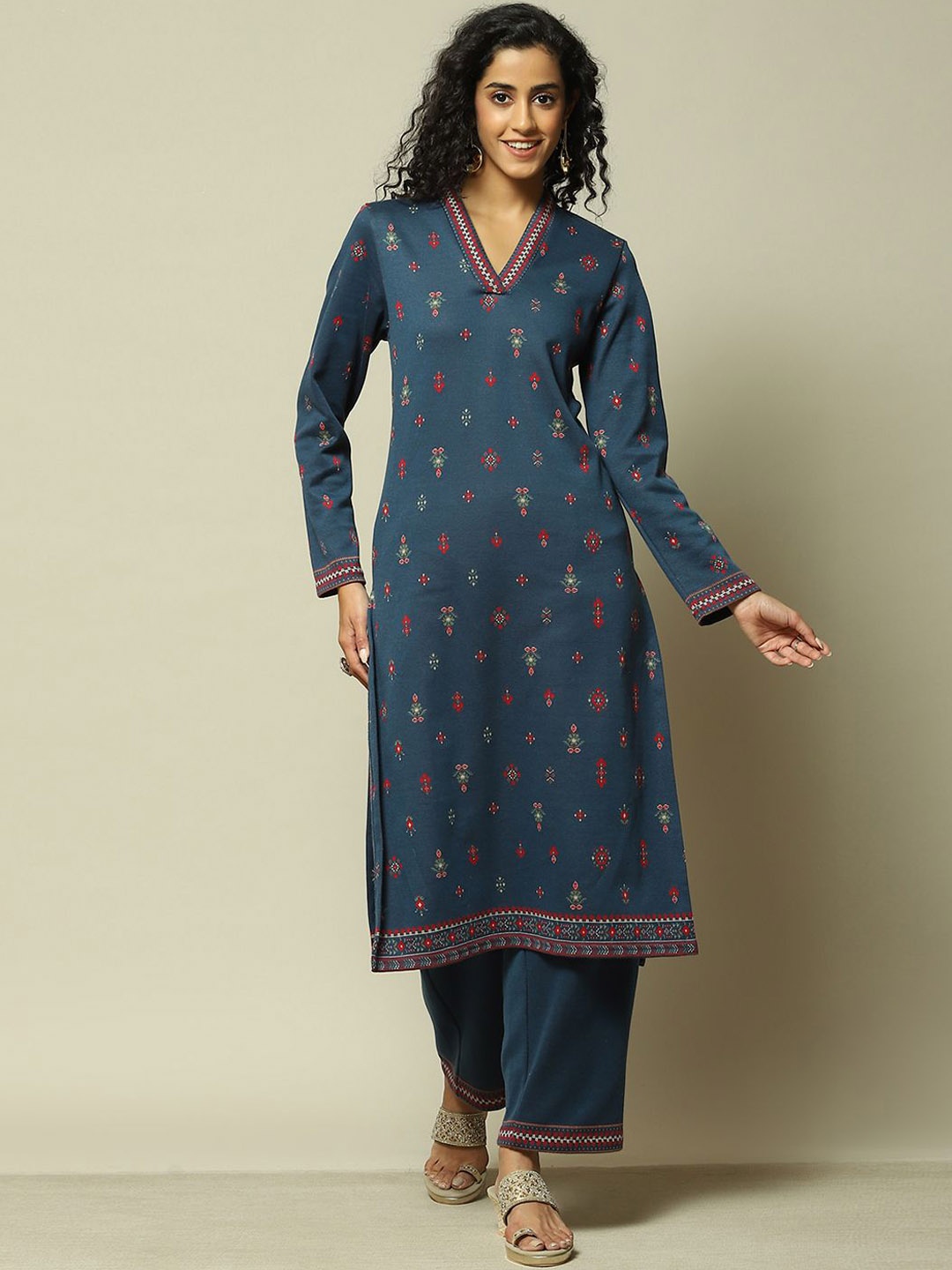 

Rangriti Floral Printed V-Neck Straight Kurta With Palazzo, Blue