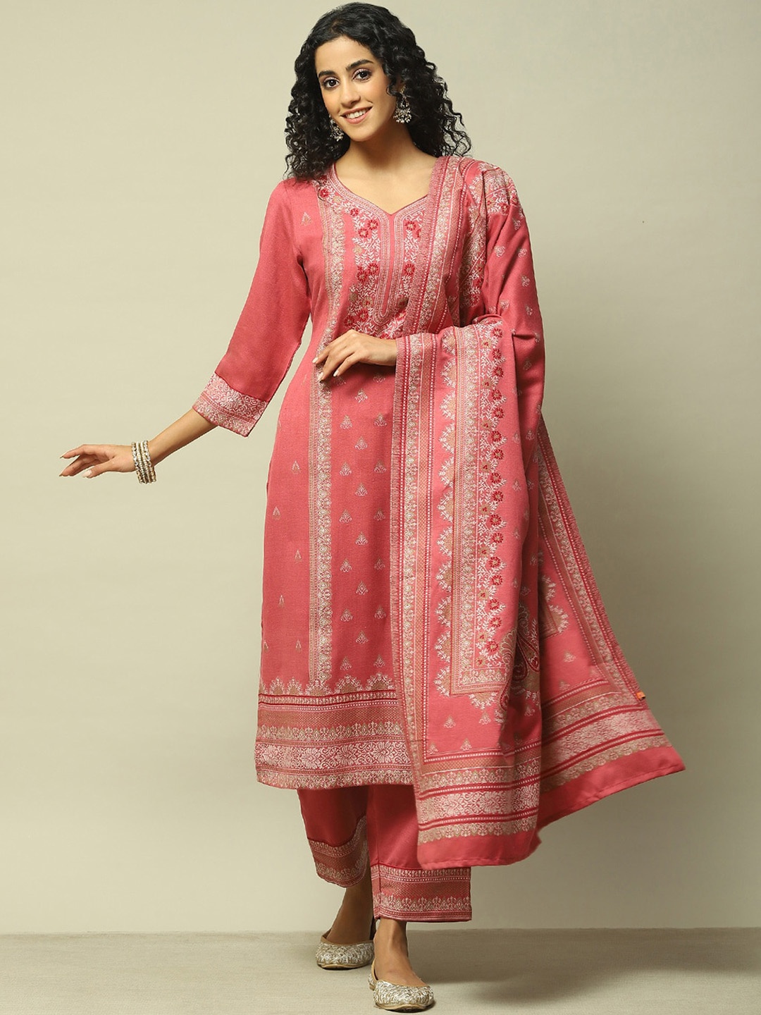 

Rangriti Ethnic Motifs Regular Straight Kurta with Palazzos & Dupatta, Coral