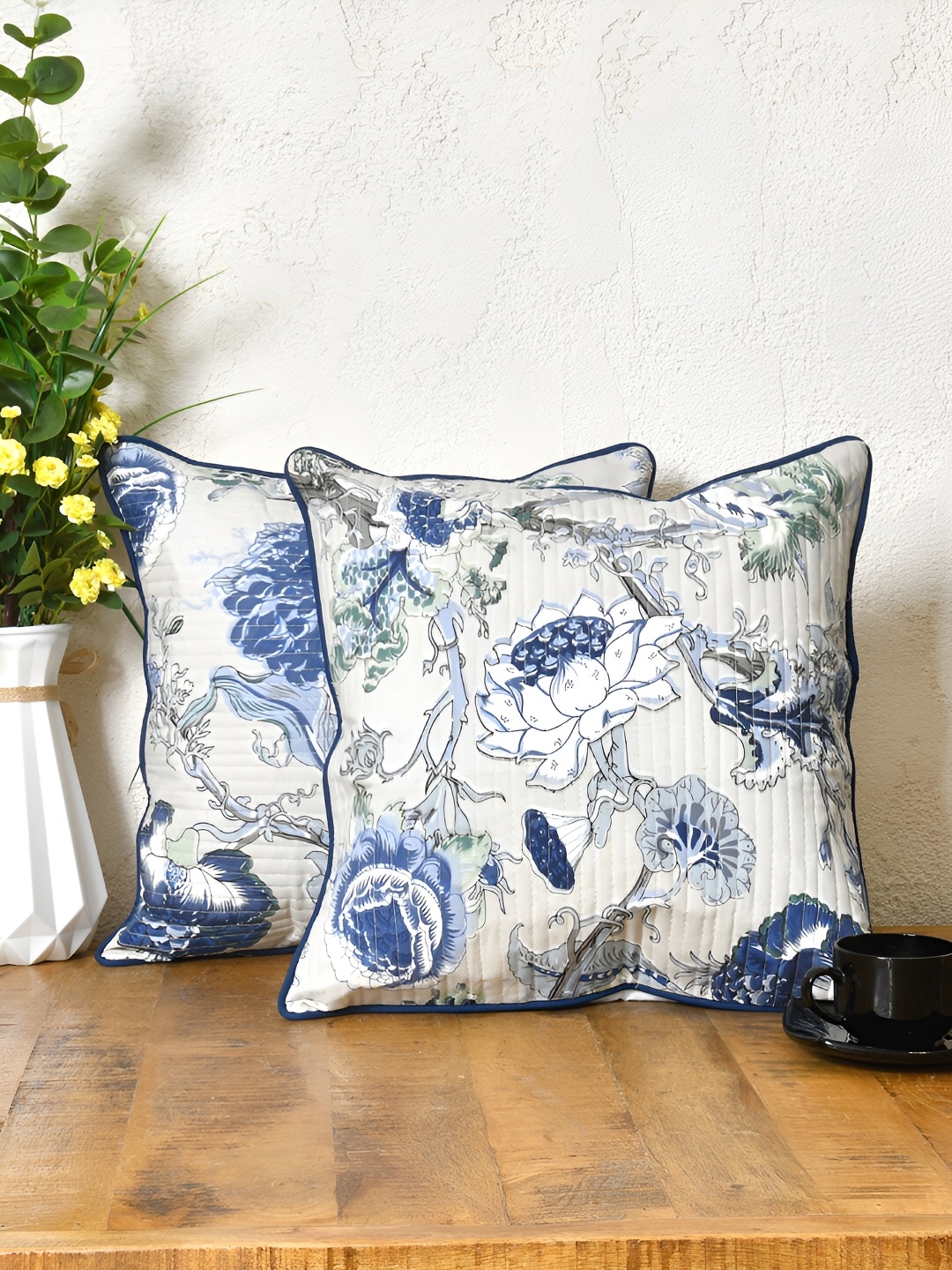 

Clasiko Grey & White 2 Pcs Floral Square Cushion Covers