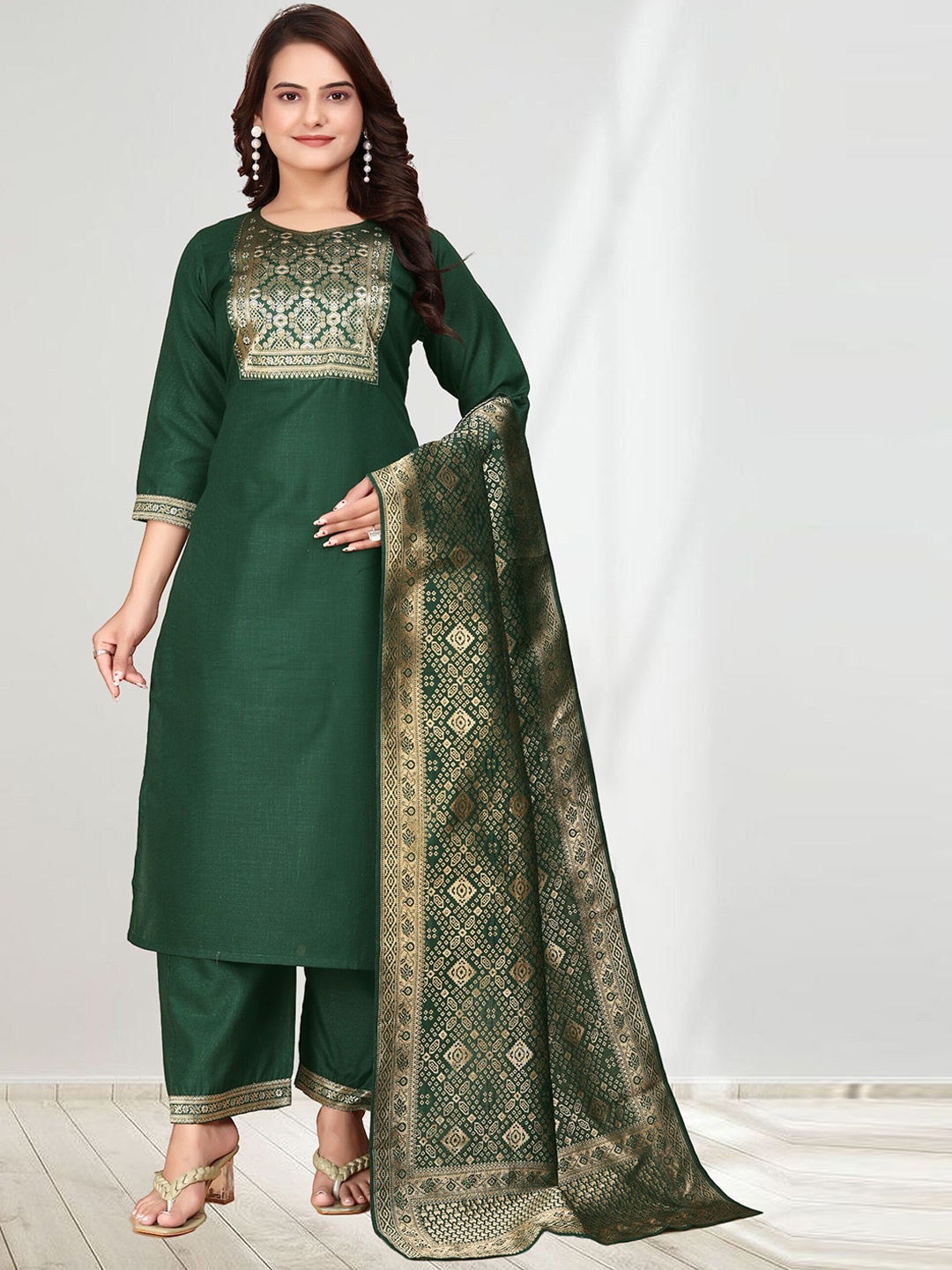 

Anouk Ethnic Motifs Woven Design Round Neck Straight Kurta with Palazzos & With Dupatta, Green