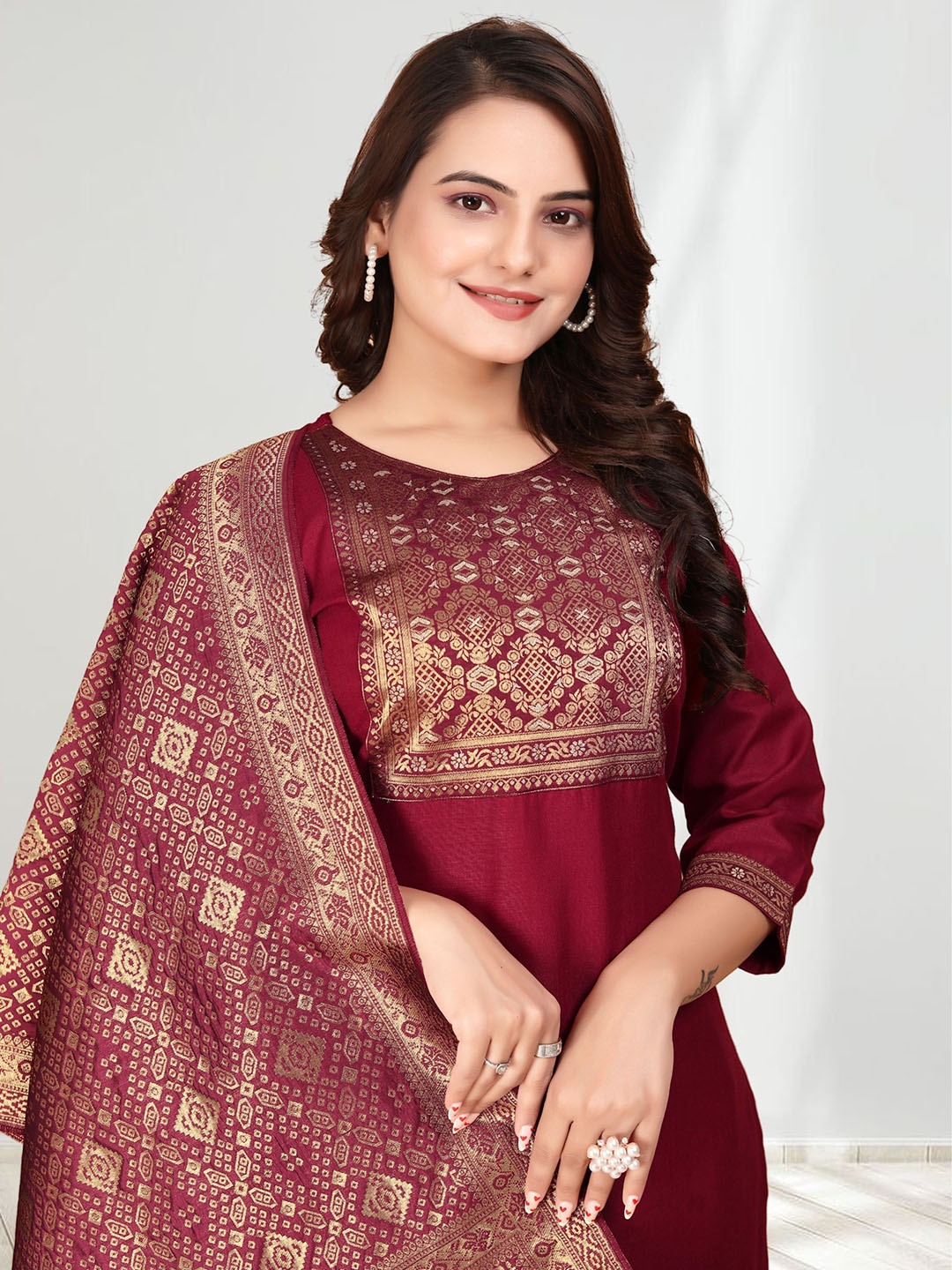 

Anouk Ethnic Motifs Woven Design Round Neck Straight Kurta with Palazzos & With Dupatta, Maroon