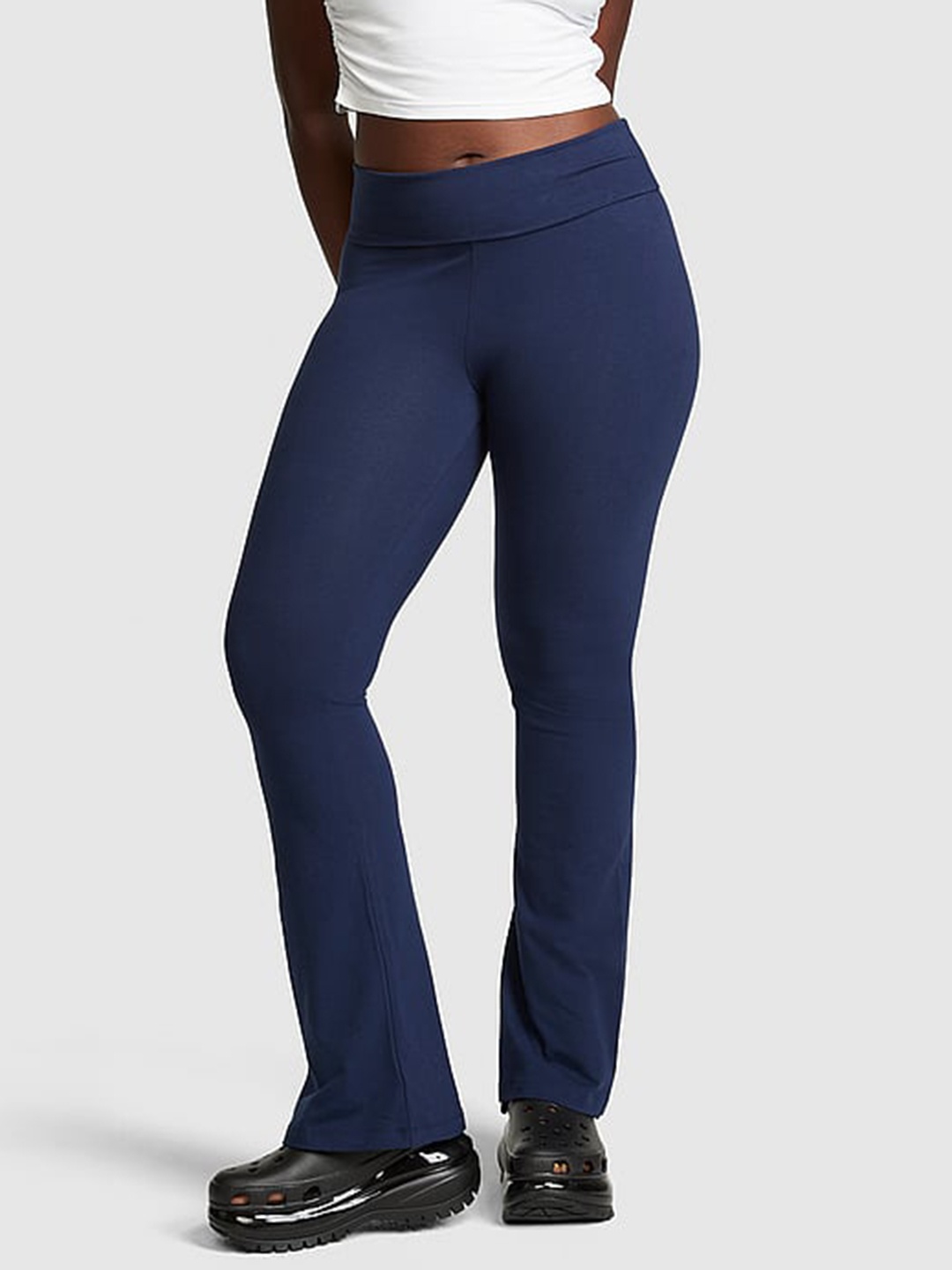 

Victoria's Secret Women Foldover Flared Track Pants, Navy blue