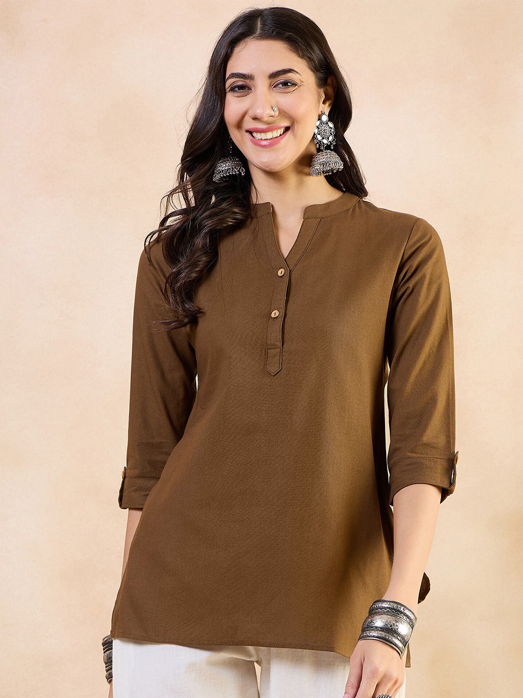 

Anouk Mandarin Collar Cotton Straight Short Kurti, Olive