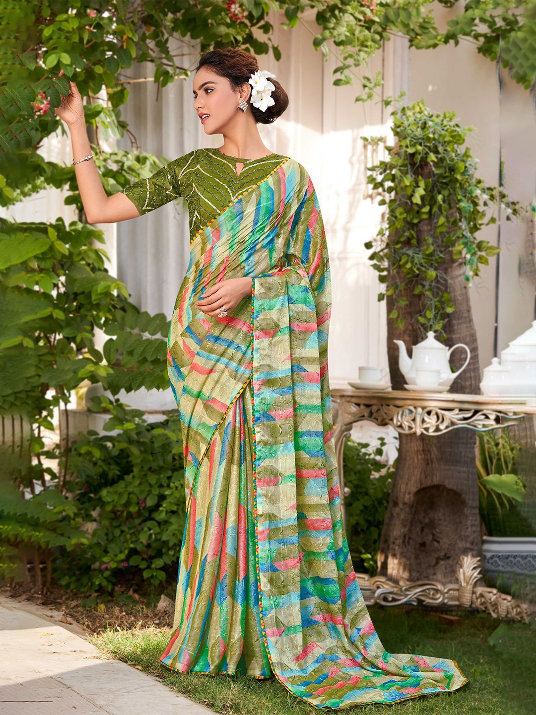 

Mitera Embroidered Brasso Saree, Green