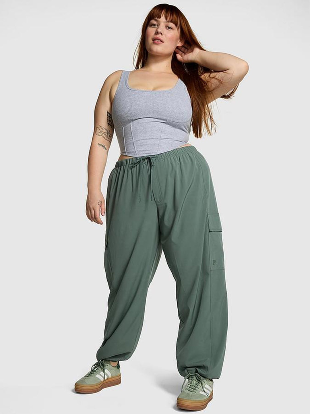

Victoria's Secret PINK Tech Women Relaxed Fit Stretch Cargo Joggers, Green