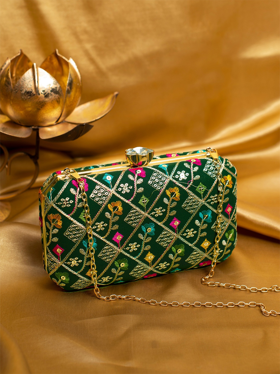 

ARTKLIM Embroidered Box Clutch, Green