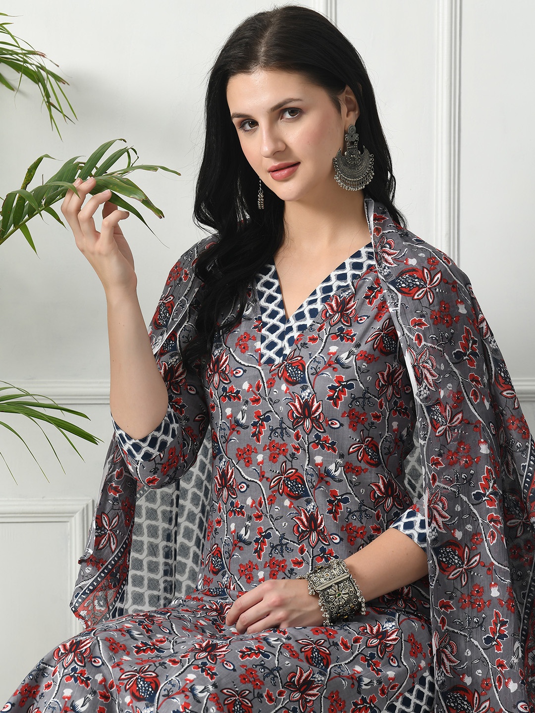 

LYCHNIS Floral Printed Pure Cotton Straight Kurta With Trousers & Dupatta, Grey
