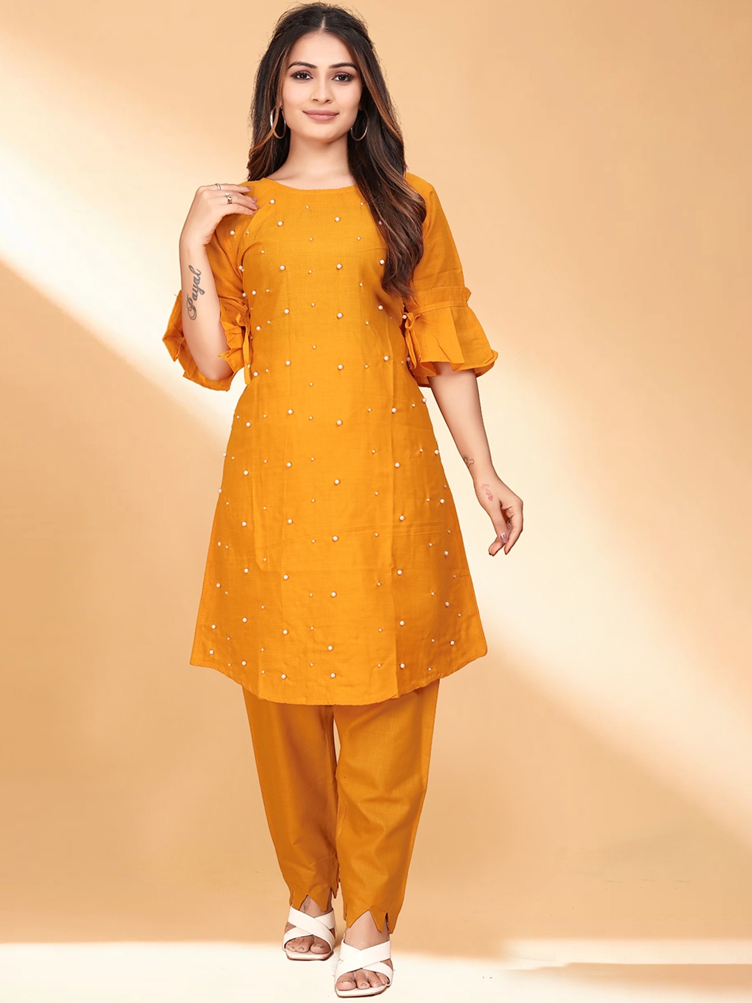 

Anouk Round Neck Regular Beads & Stones A-Line Kurta With Trousers, Mustard
