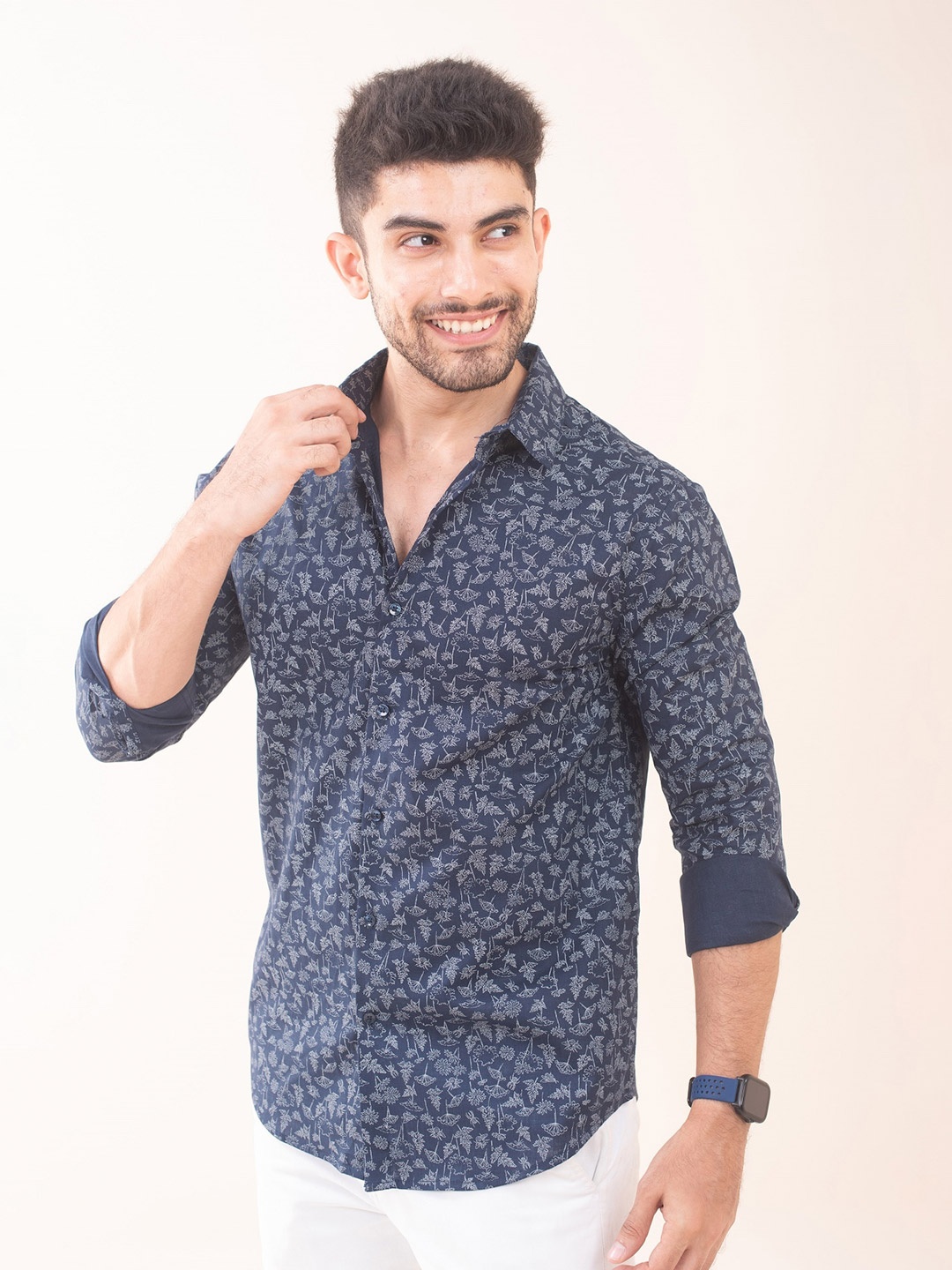 

The Bleu Label Classic Slim Fit Floral Printed Spread Collar Cotton Casual Shirt, Navy blue