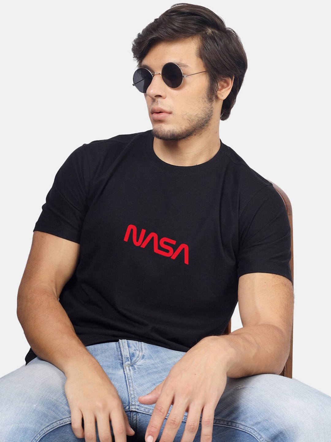 

Greylongg Round Neck Short Sleeves Typographic Printed Regular Fit T-shirt, Black