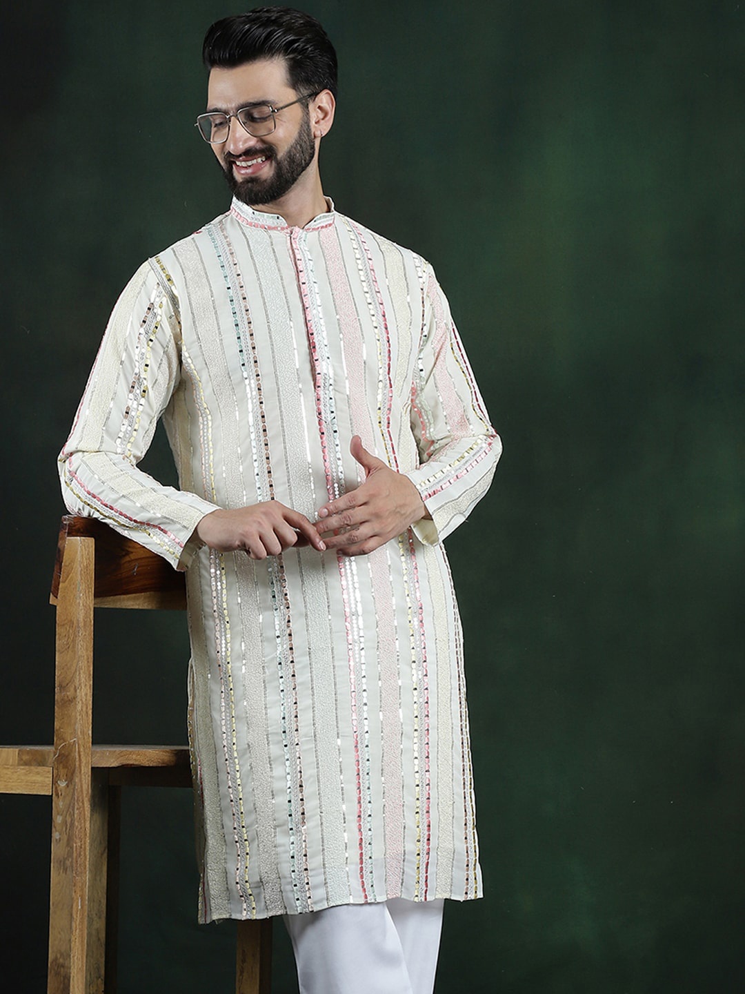 

SOJANYA LUXE Embroidered Mirror Work Georgette Straigth Kurta, Off white