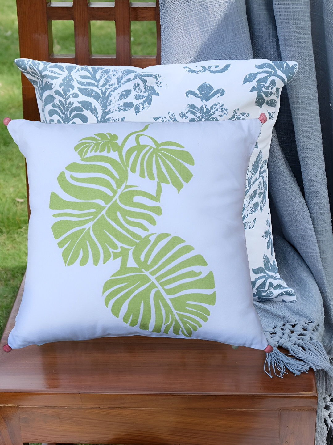 

DESIGN GAATHA Assorted 2 Pieces Floral Square Cushion Covers