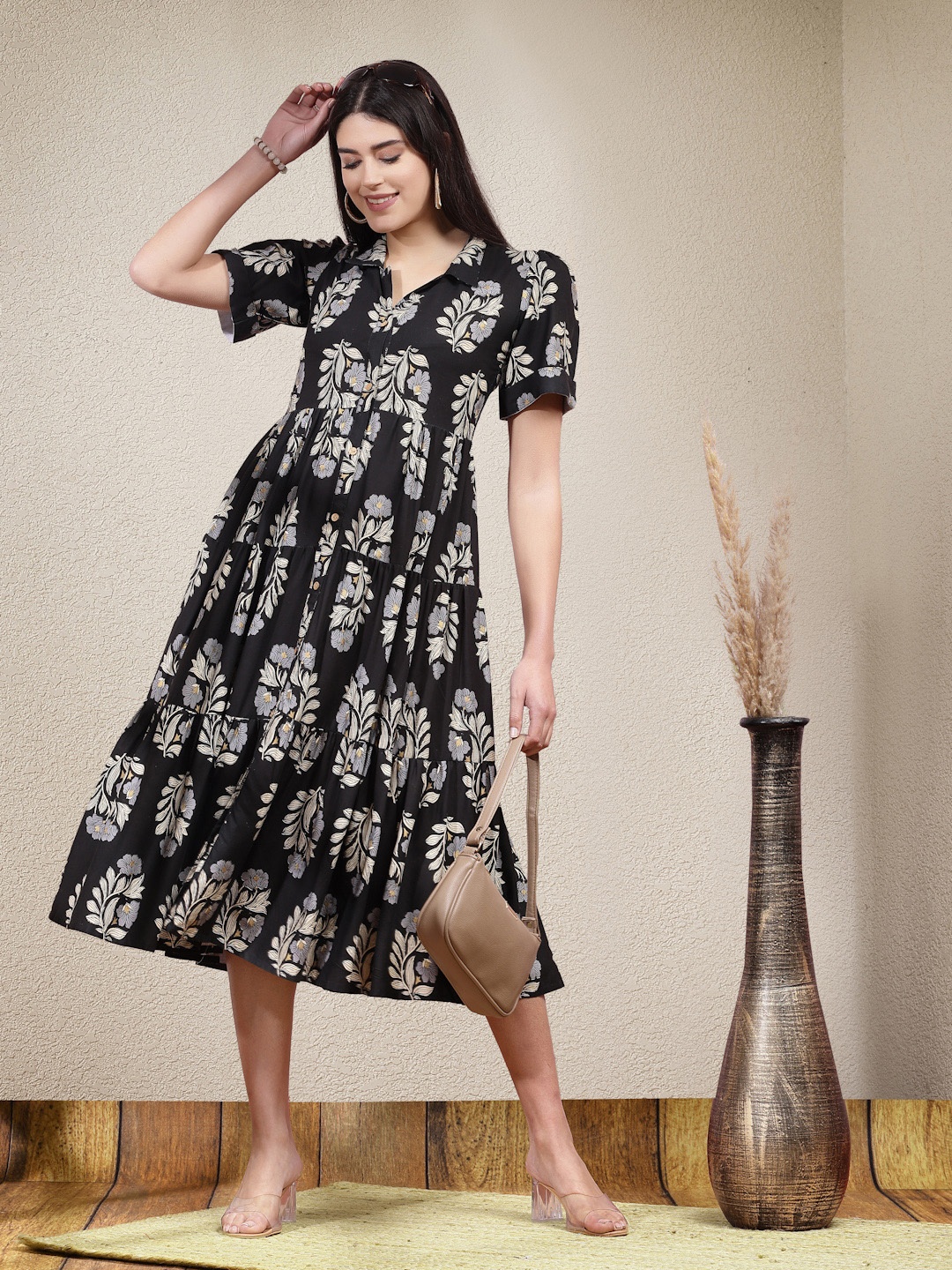 

Stylum Ethnic Motifs Print Short Sleeves V-Neck A-Line Midi Dress, Black