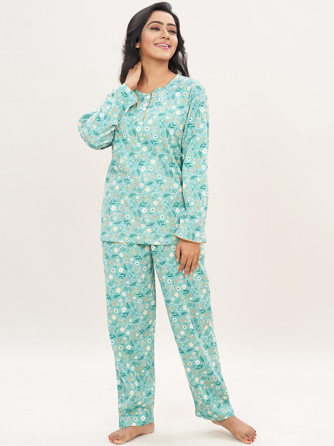 

Elzoh Floral Printed Pure Cotton Top With Pyjamas, Green