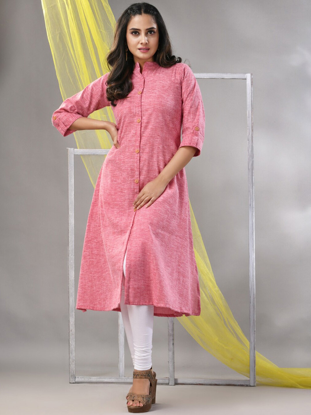 

Charukriti Plus Size Mandarin Collar Roll-Up Sleeves Cotton A-Line Kurta, Pink