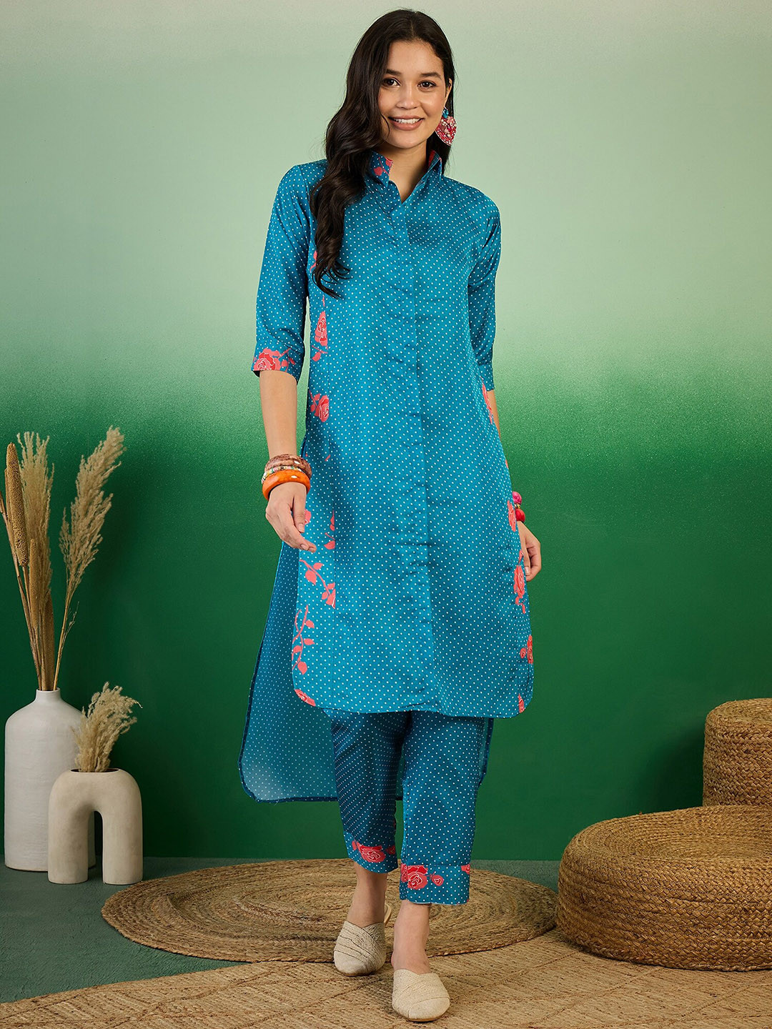

Sangria Polka Dots Printed Shirt Collar High Low Kurta With Trousers, Blue