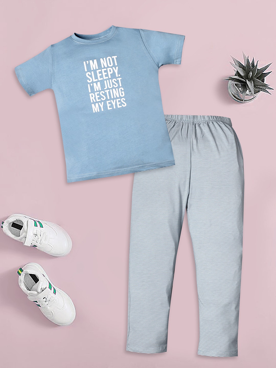 

RAINE AND JAINE Girls Typography Printed Pure Cotton T-shirt & Pyjama, Blue