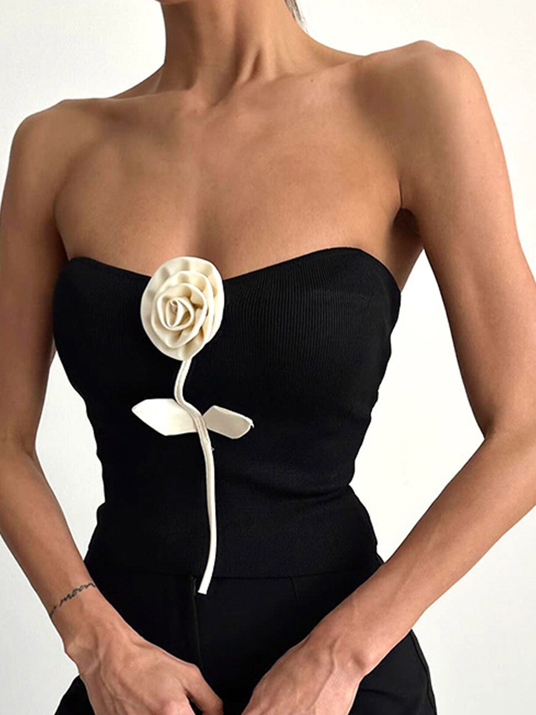 

LULU & SKY Ribbed Strapless Bralette Top, Black