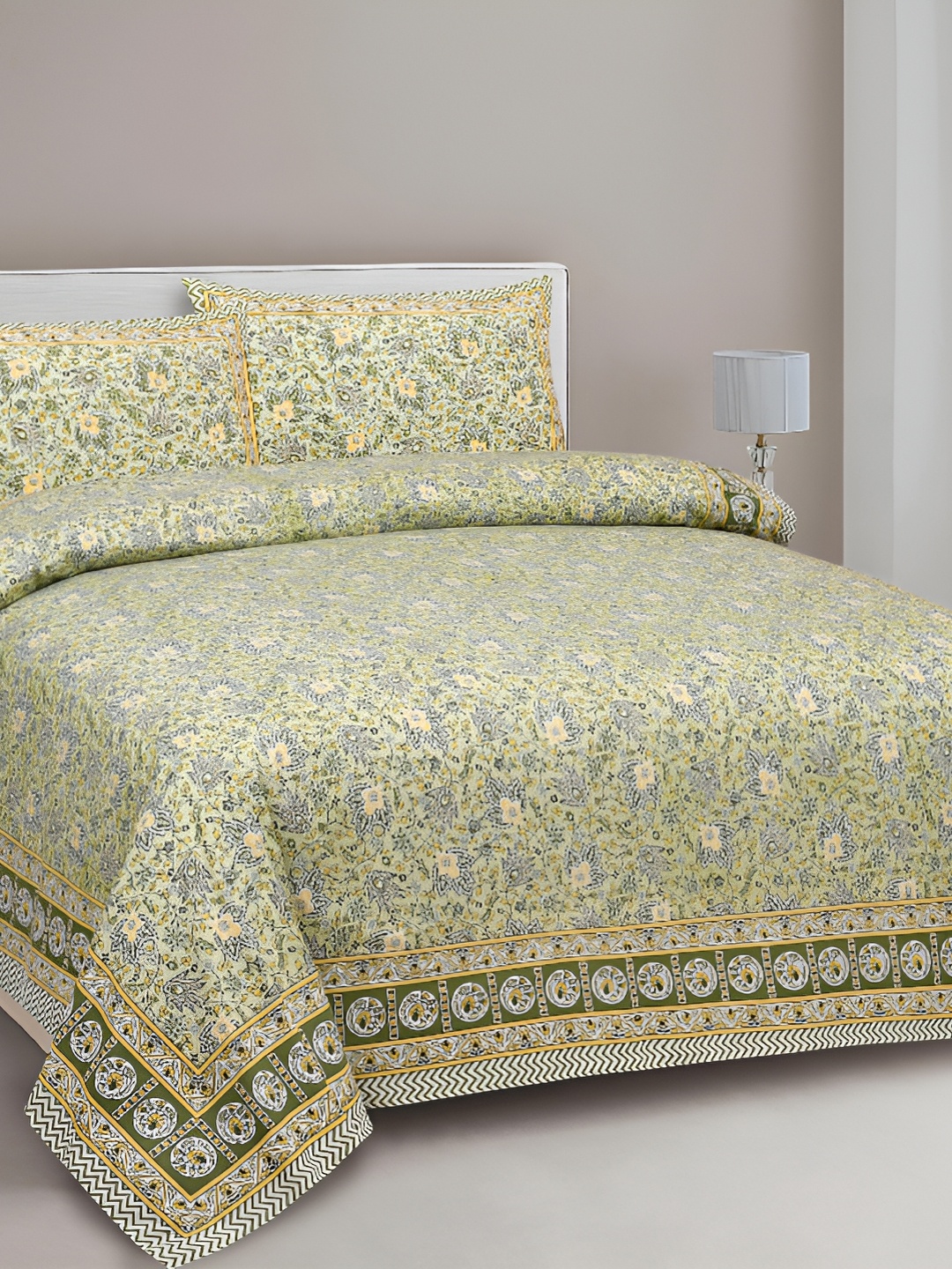 

Lali Prints Green & White Floral 210 TC Cotton King Bedsheet with 2 Pillow Covers