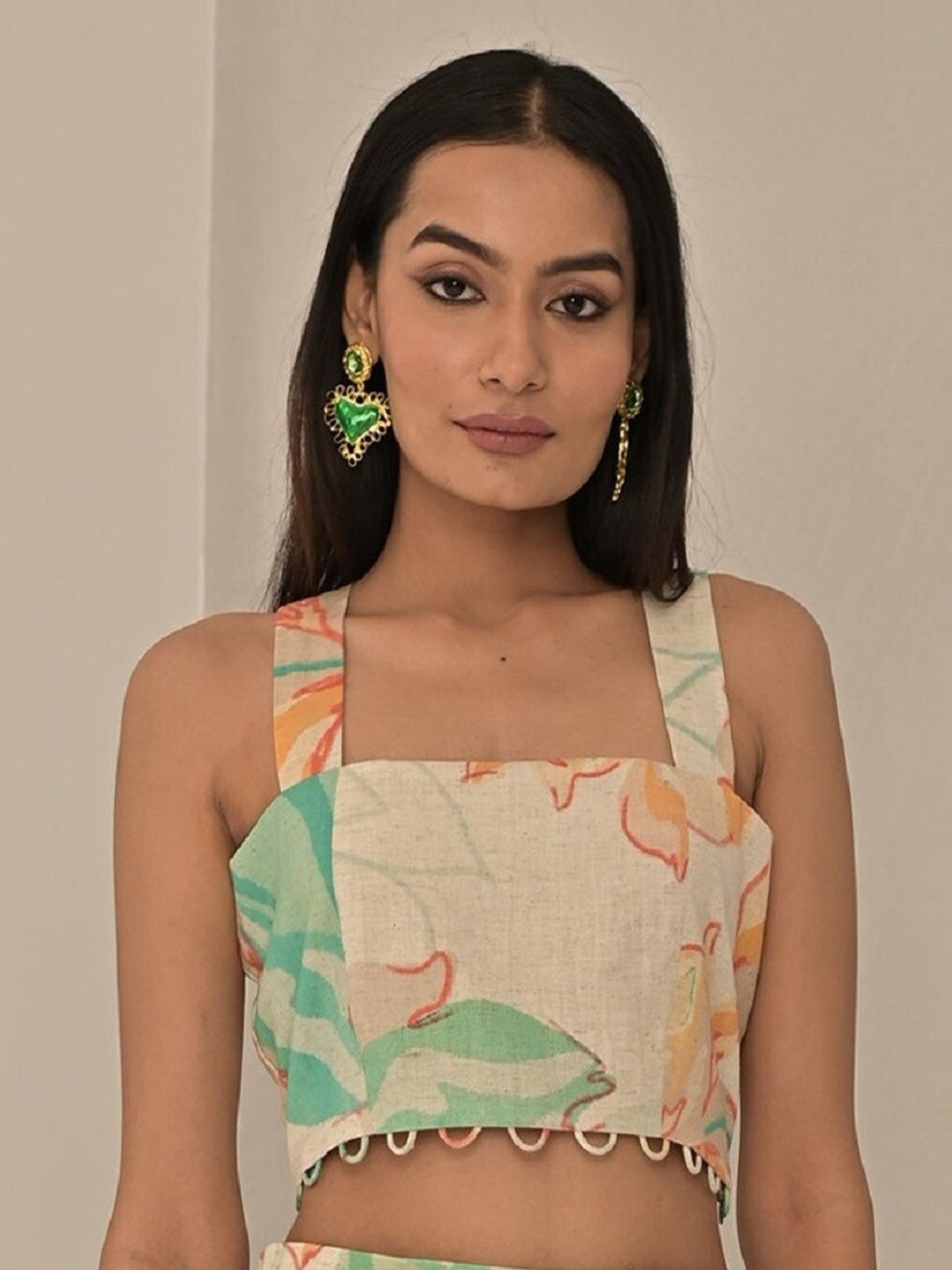 

MISSY Floral Printed Shoulder Straps Cotton Crop Top, White