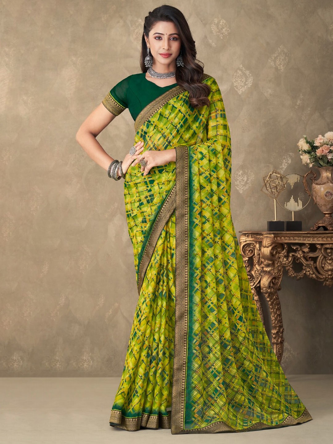 

Reboot Fashions Zari Pure Chiffon Saree, Green