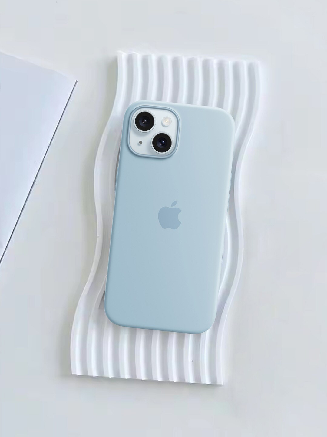 

TREEMODA Silicone iPhone 15 Mobile Back Case, Blue