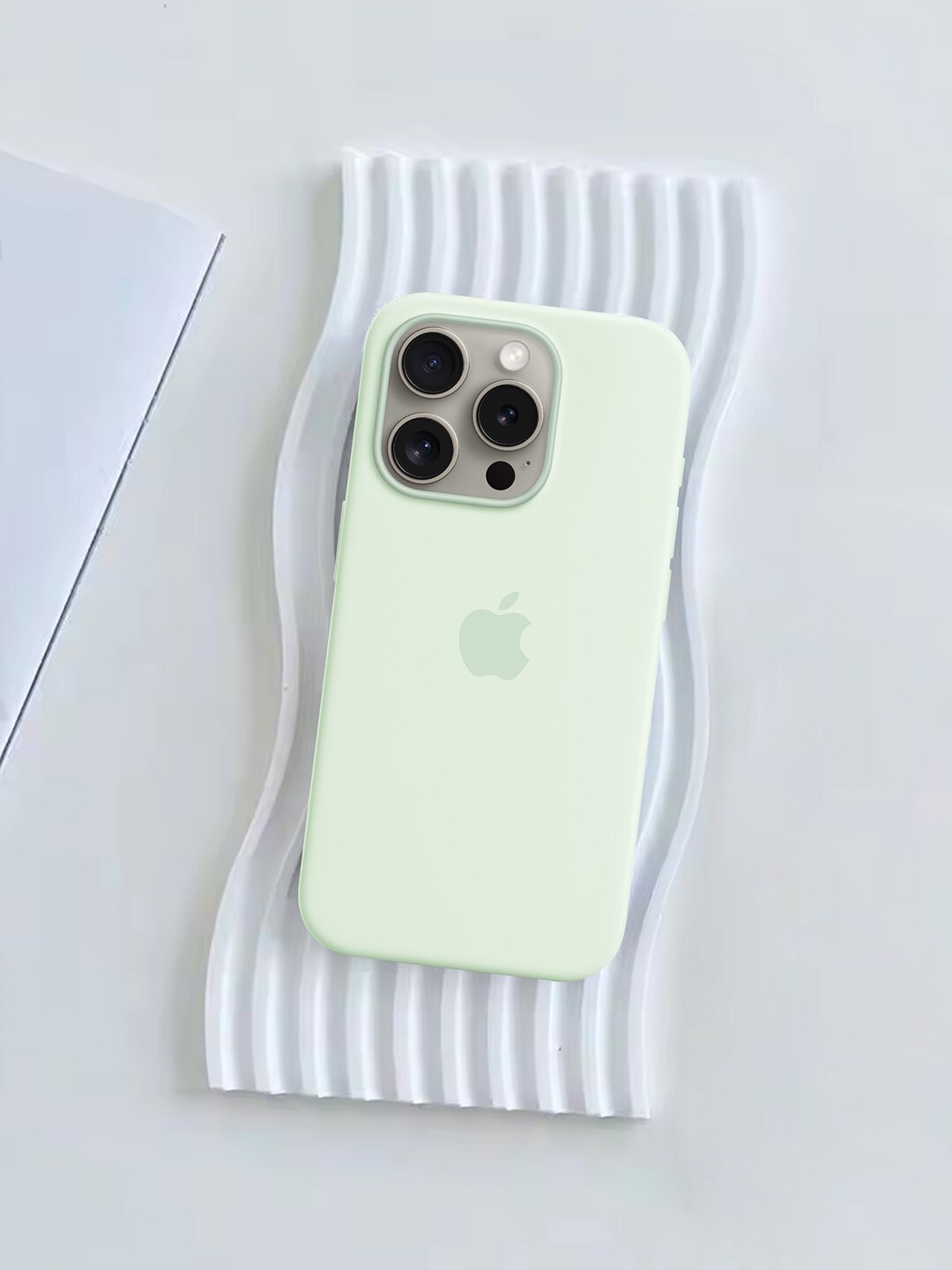 

TREEMODA Silicone iPhone 15 Pro Max Mobile Back Case, Green