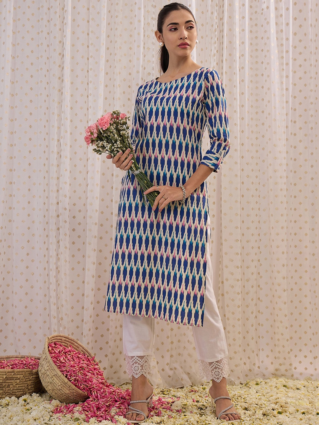 

Indo Era Geometric Printed Straight Pure Cotton Kurta, Blue
