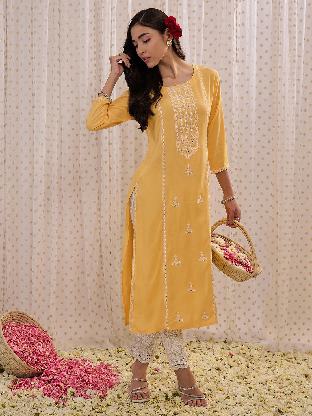 

Indo Era Floral Embroidered Round Neck Three-Quarter Sleeves Straight Kurta, Yellow
