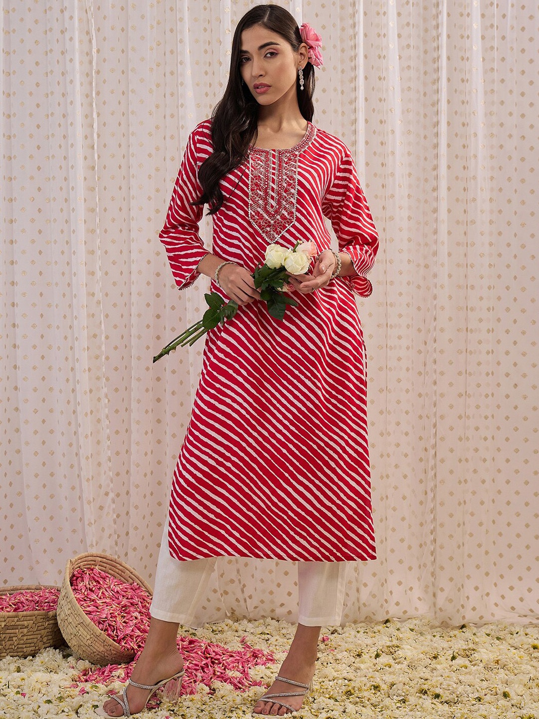 

Indo Era Leheriya Printed Straight Kurta, Red