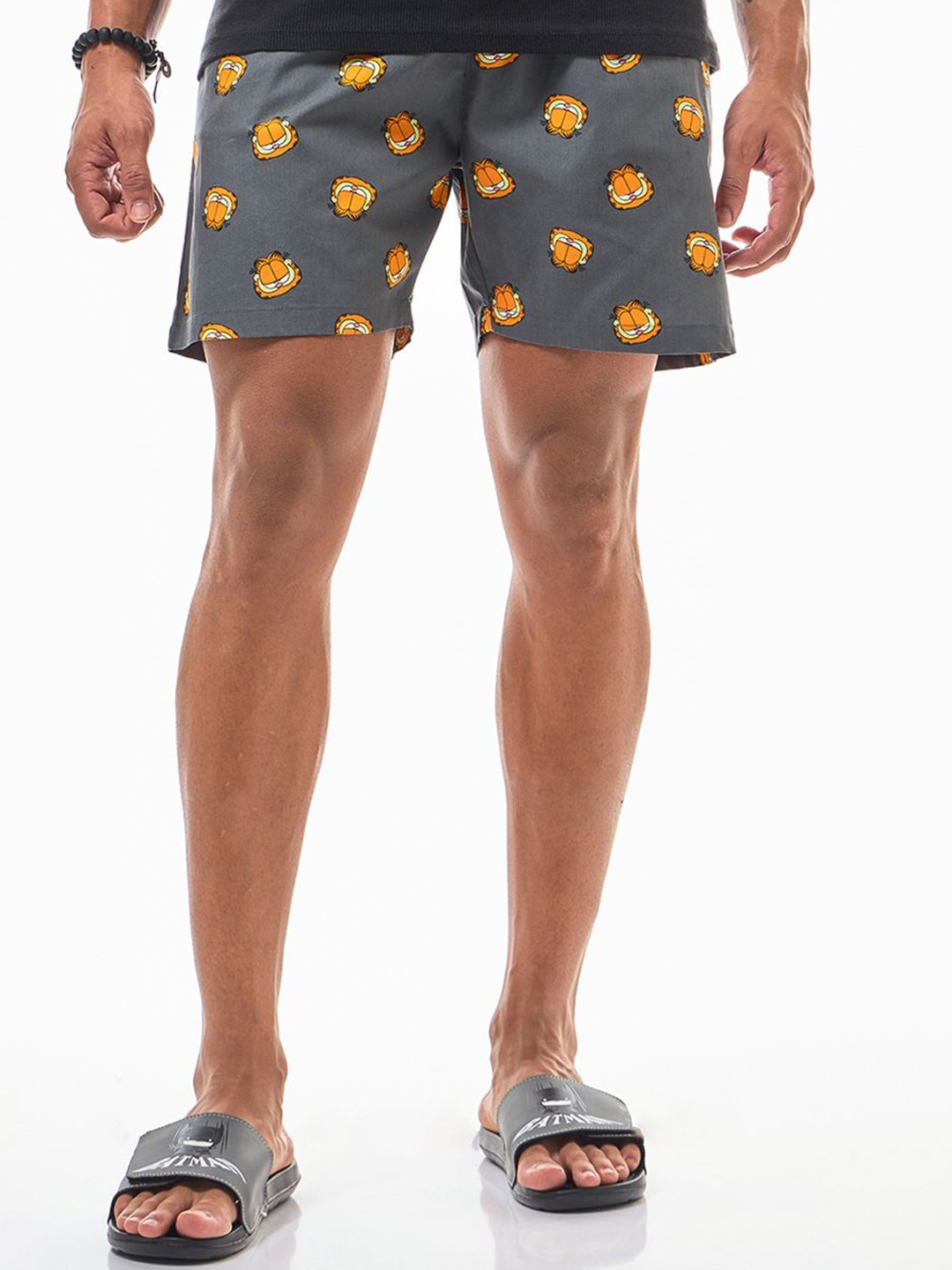 

Bewakoof Men Grey Garfield Printed Mid-Rise Cotton Regular Shorts