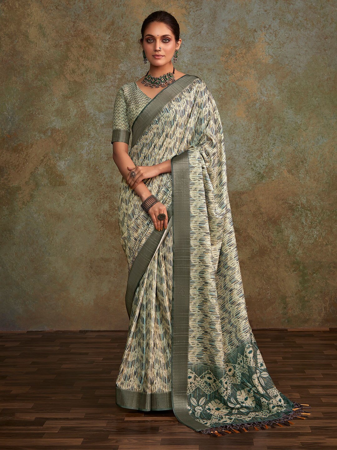 

elora Woven Design Sequinned Silk Blend Saree, Green