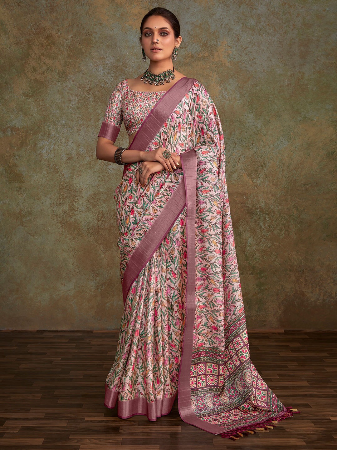 

elora Floral Sequinned Silk Blend Saree, Pink