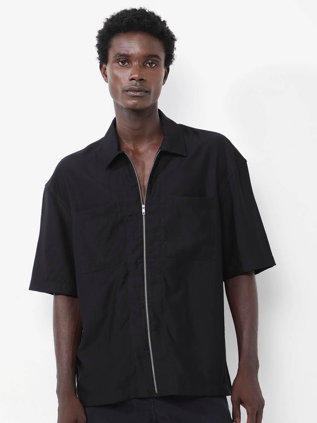 

RARE RABBIT Men Kai Spread Collar Opaque Boxy Shirt, Black