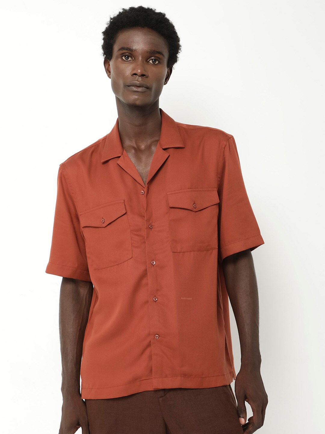 

RARE RABBIT Men Memop Ss Boxy Cuban Collar Shirt, Rust
