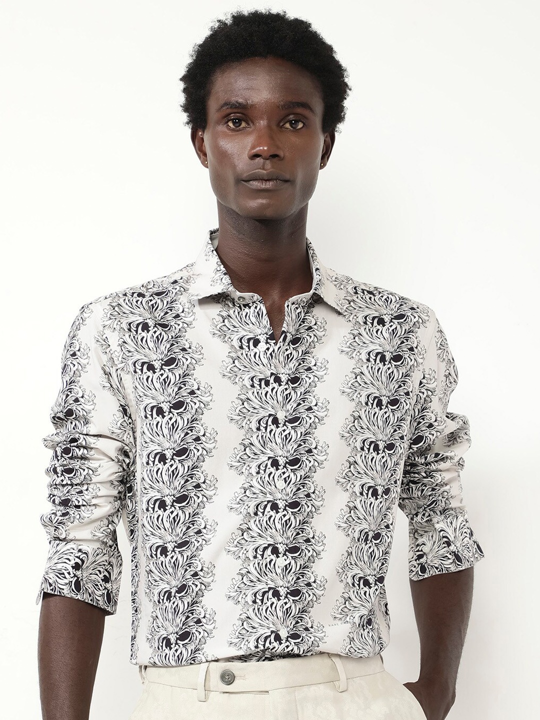 

RARE RABBIT Men Gasta Ls Regular Fit Floral Printed Opaque Shirt, Off white