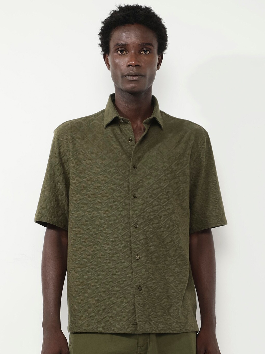 

RARE RABBIT Men Ryker Boxy Spread Collar Shirt, Olive