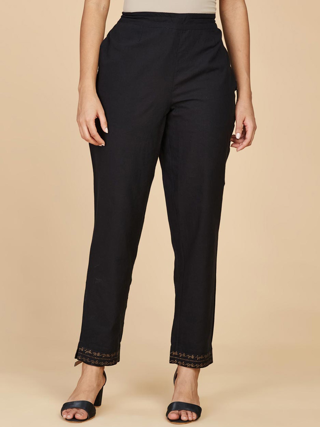 

Fabindia Women Mid-Rise Cotton Plain Regular Trousers Trousers, Black