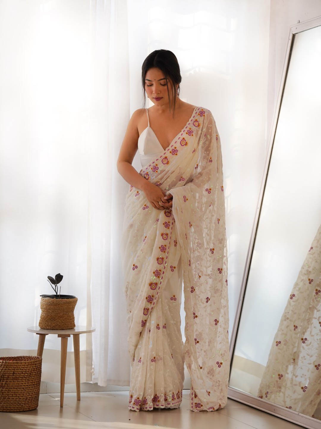 

RV CREATION Embellished Sequinned Poly Georgette Saree, Off white