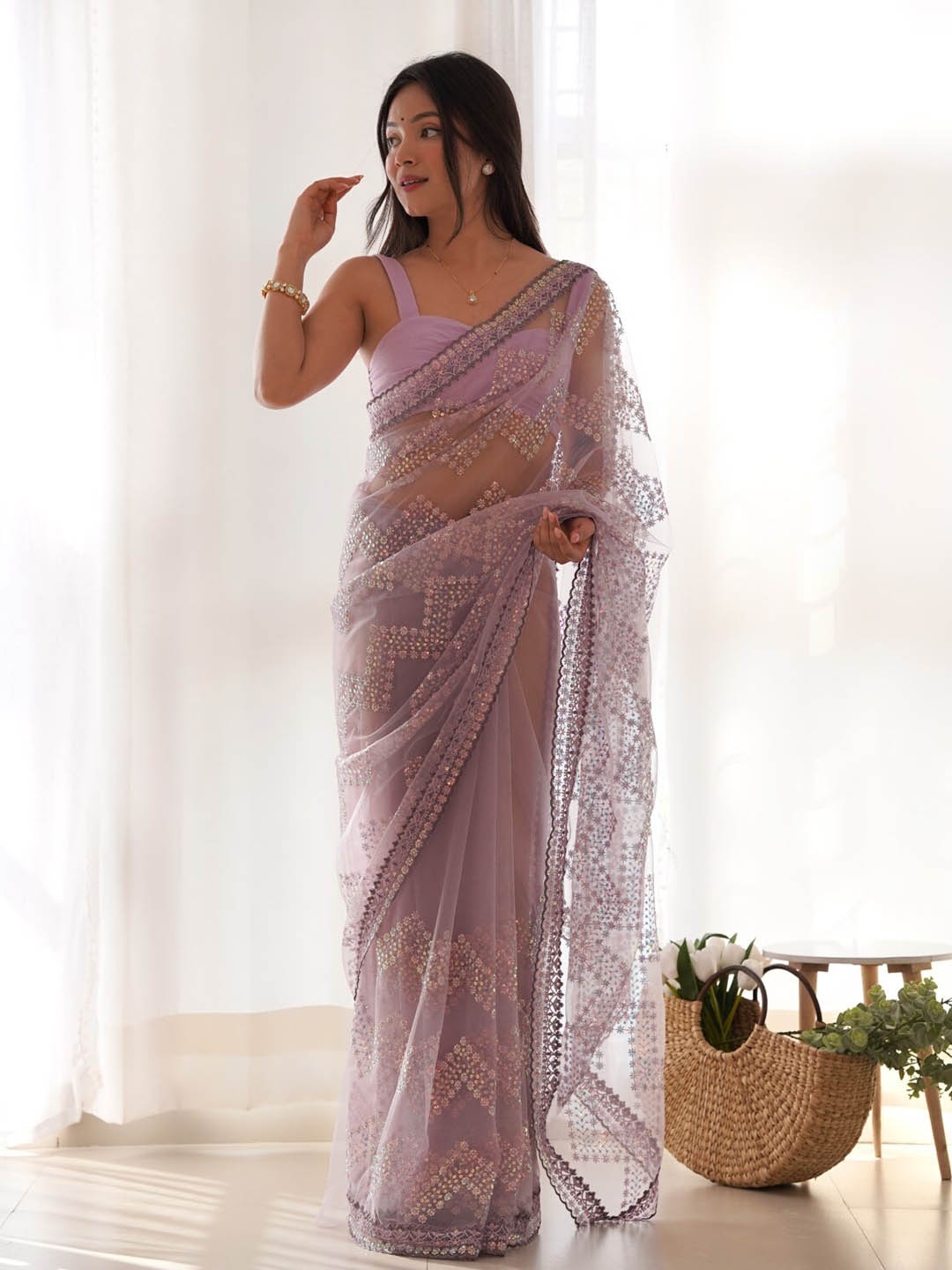 

RV CREATION Embellished Sequinned Net Saree, Purple