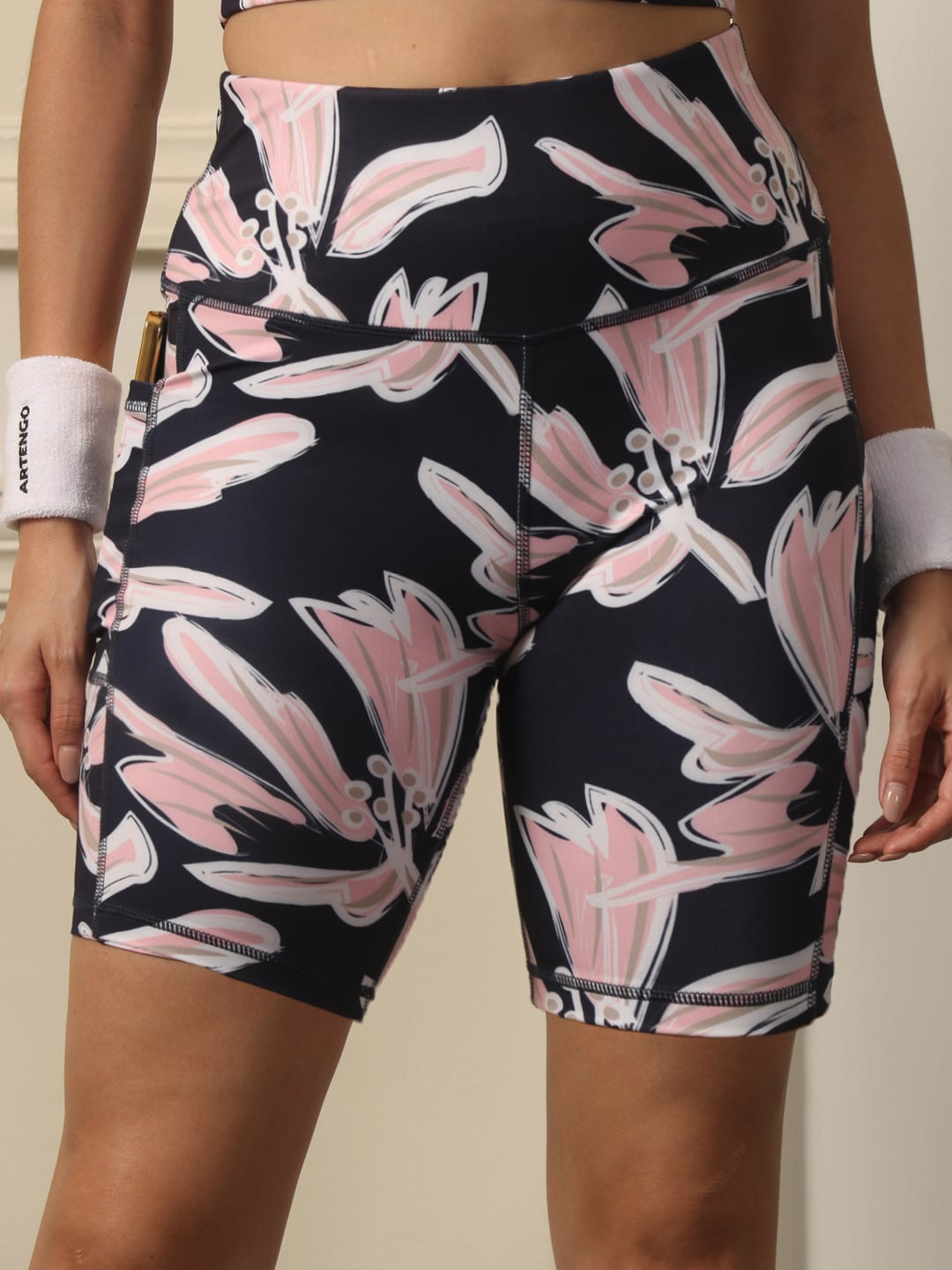 

Soie Women Abstract Printed Slim Fit High-Rise Sports Shorts, Navy blue