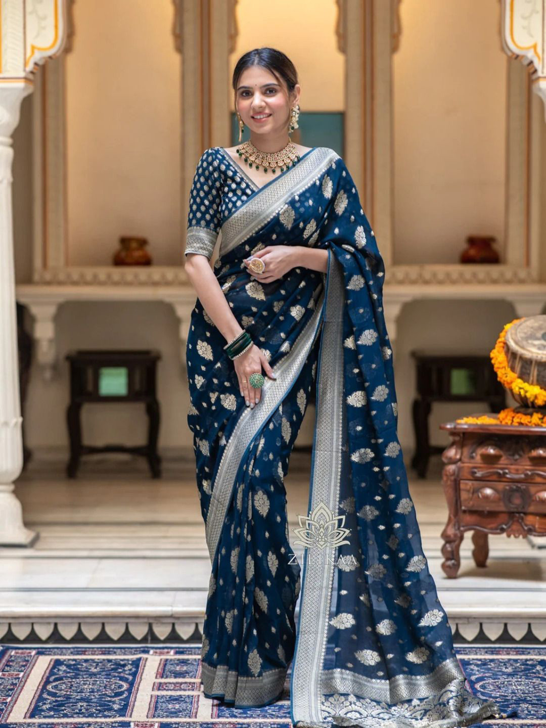 

HOLLYBEE TELLS Ethnic Motifs Zari Silk Blend Banarasi Saree, Blue