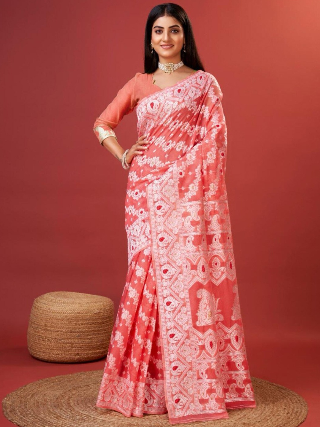 

HOLLYBEE TELLS Ethnic Motifs Zari Silk Blend Banarasi Saree, Peach