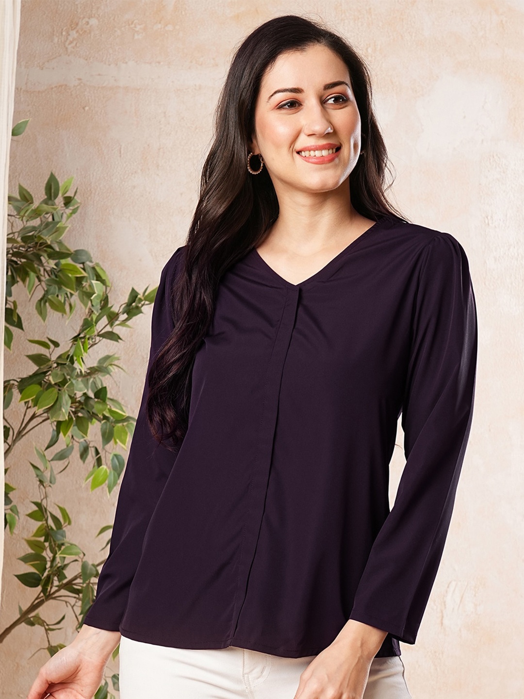 

Selvia V Neck Puff Sleeves Crepe Regular Top, Purple