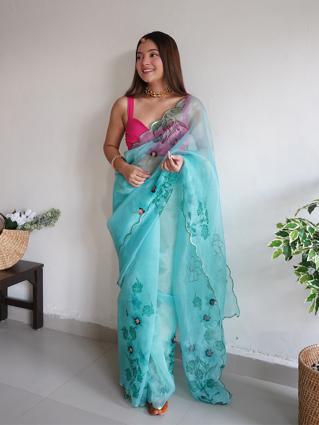 

SAREESBYCHIRAG Ethnic Motifs Embroidered Organza Saree, Sea green