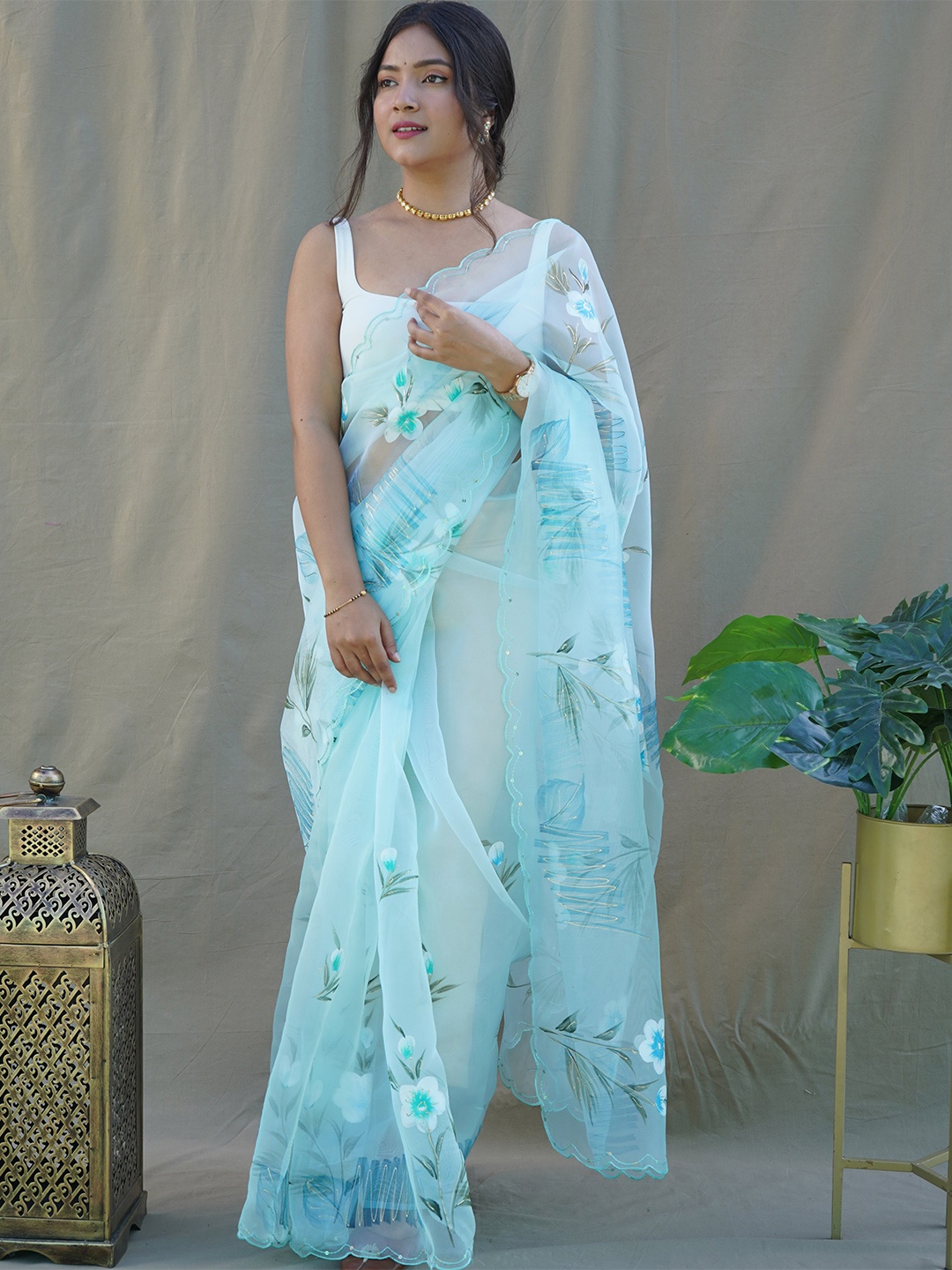 

SAREESBYCHIRAG Ethnic Motifs Embroidered Organza Saree, Blue