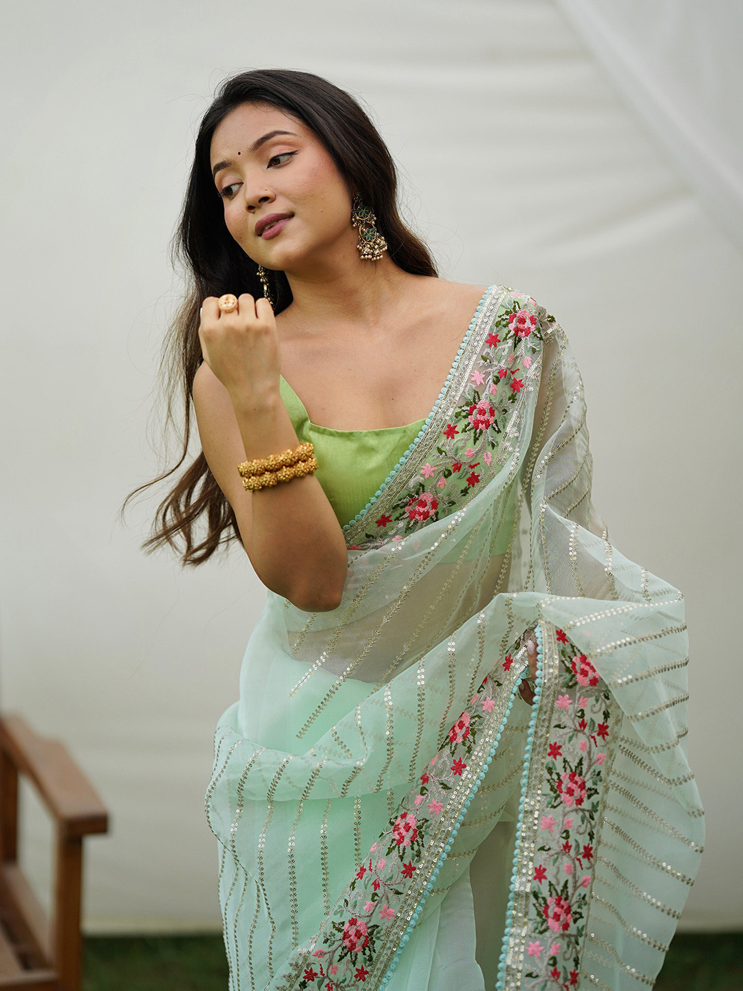 

SAREESBYCHIRAG Ethnic Motifs Embroidered Organza Saree, Green