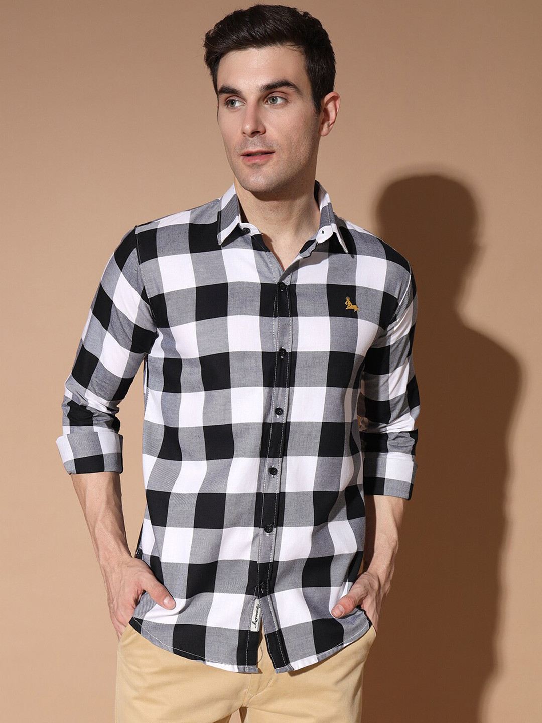 

RAMAESTRY Spread Collar Buffalo Checks Casual Shirt, White